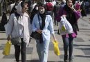 बिना हिजाब के छाप दीं महिला कर्मचारियों की फोटो, ईरान ने बंद कर दिया कंपनी का दफ्तर