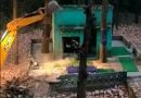 ‘ऋषिकेश ऋषियों की भूमि है…’ : हिंदू संगठन ने 2 मजारें तोड़ीं, फेसबुक पर लाइव दिखाया वीडियो